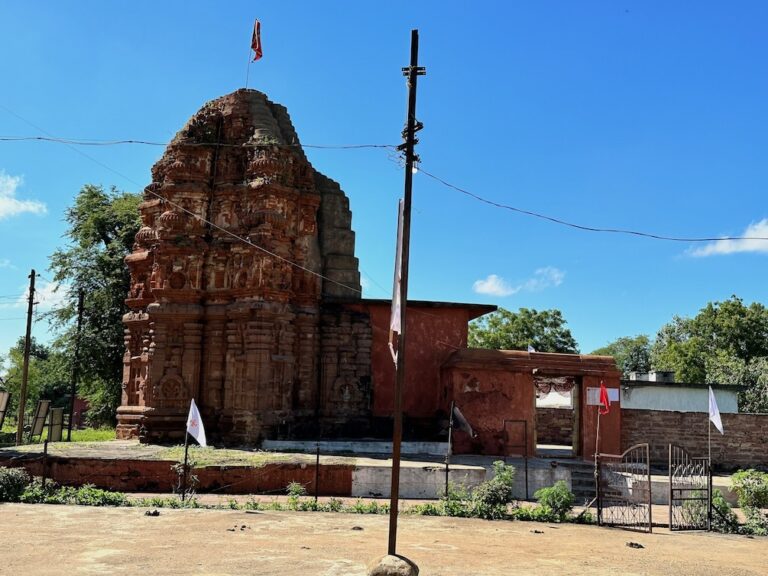 Dhobni – Chitawari Devi Temple